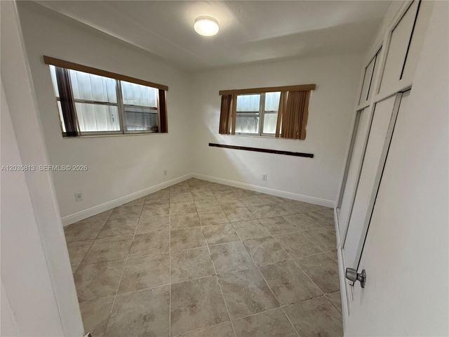 7720 Byron Ave 4, Miami Beach, FL 33141