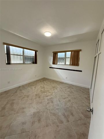 7720 Byron Ave 4, Miami Beach, FL 33141
