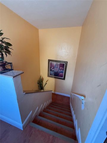 7720 Byron Ave 4, Miami Beach, FL 33141