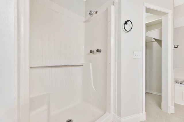 1323 N Montana St, Derby, KS 67037