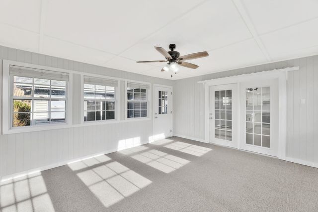 1323 N Montana St, Derby, KS 67037