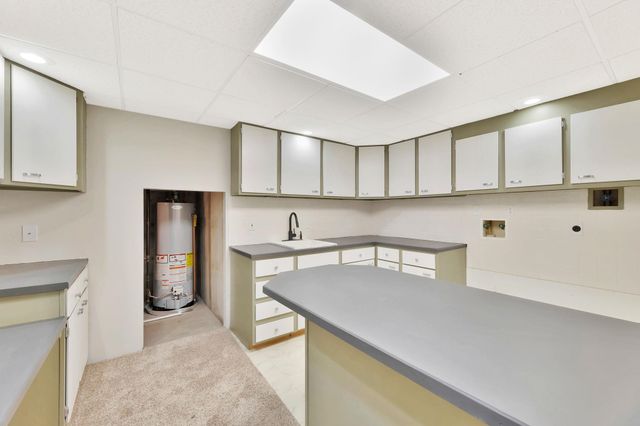 1323 N Montana St, Derby, KS 67037