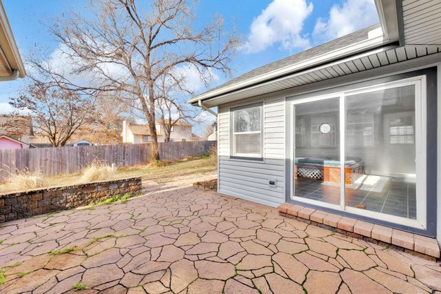 1323 N Montana St, Derby, KS 67037