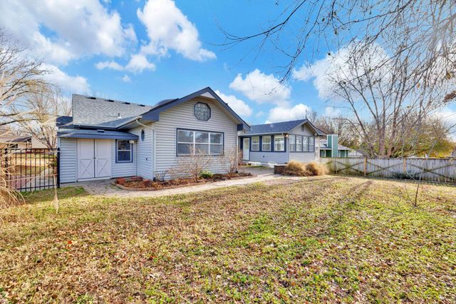 1323 N Montana St, Derby, KS 67037