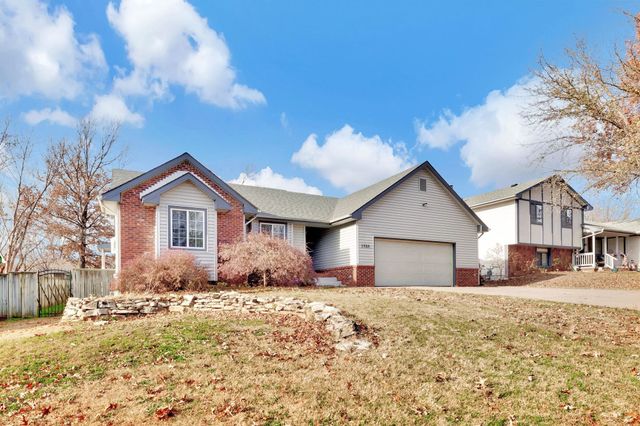 1323 N Montana St, Derby, KS 67037