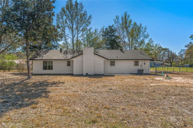 2830 Lancer Lane, Keithville, LA 71047