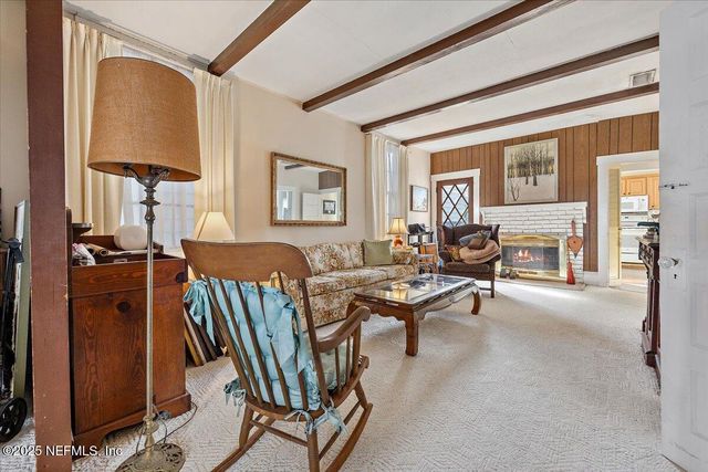 517 BEACH Avenue, Atlantic Beach, FL 32233