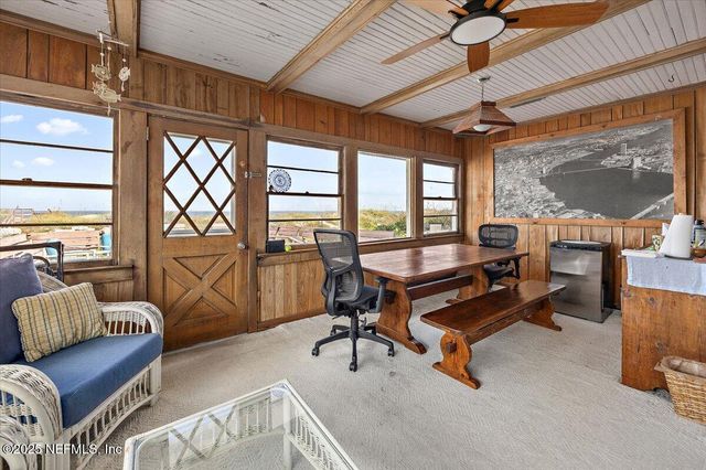 517 BEACH Avenue, Atlantic Beach, FL 32233