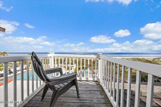 517 BEACH Avenue, Atlantic Beach, FL 32233