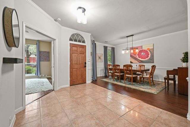10512 Thoroughbred DR, Austin, TX 78748