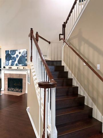 10512 Thoroughbred DR, Austin, TX 78748