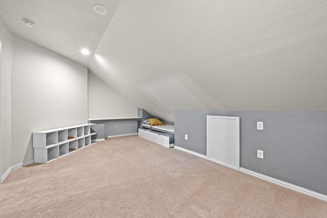 10512 Thoroughbred DR, Austin, TX 78748