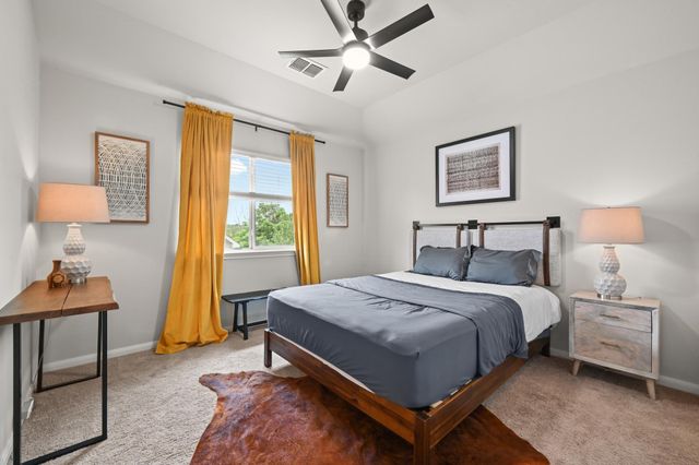 10512 Thoroughbred DR, Austin, TX 78748