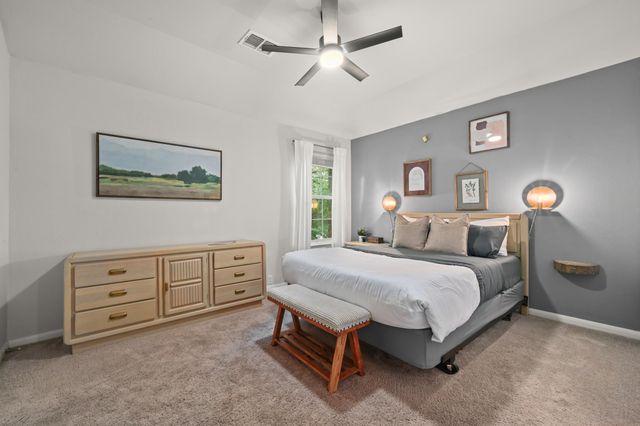 10512 Thoroughbred DR, Austin, TX 78748