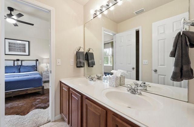 10512 Thoroughbred DR, Austin, TX 78748
