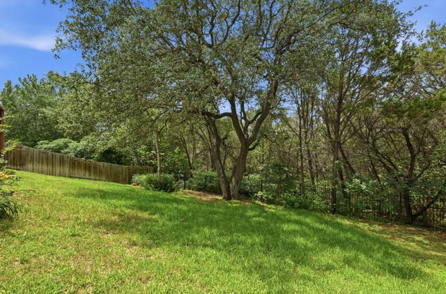 10512 Thoroughbred DR, Austin, TX 78748