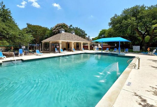 10512 Thoroughbred DR, Austin, TX 78748