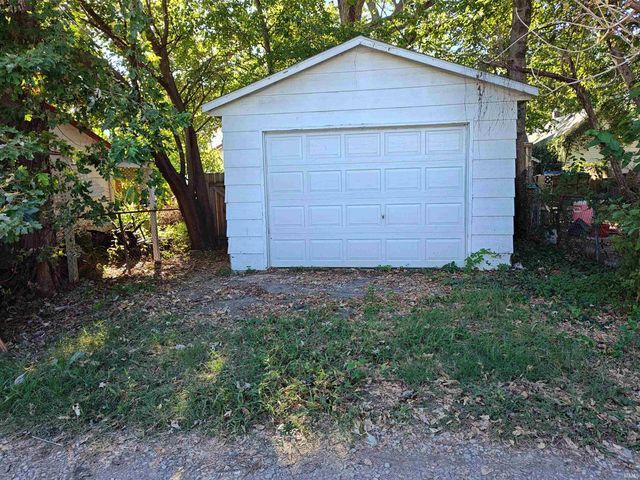 1422 EWING Avenue, Evansville, IN 47712