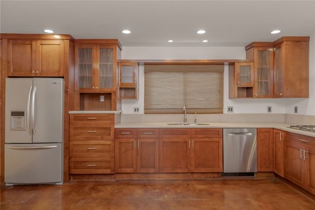 709 Avenue D, Redondo Beach, CA 90277