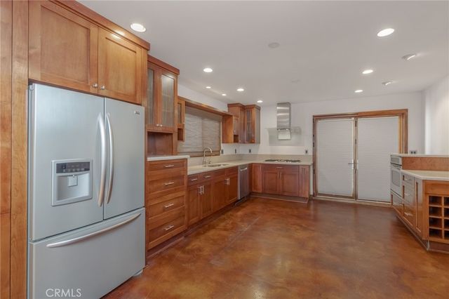 709 Avenue D, Redondo Beach, CA 90277