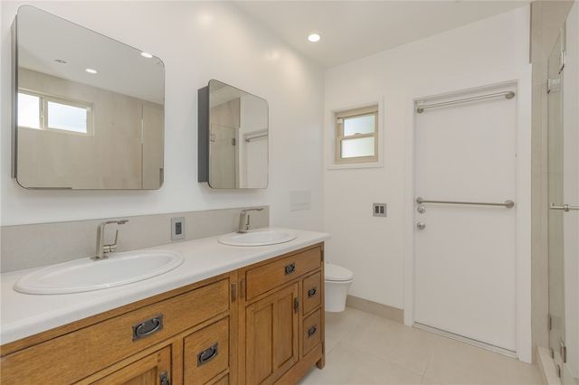 709 Avenue D, Redondo Beach, CA 90277