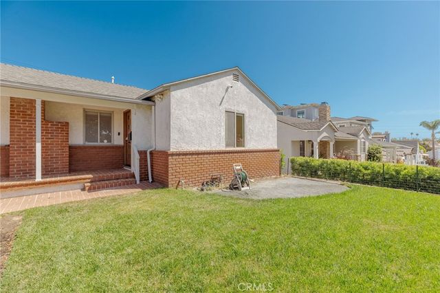 709 Avenue D, Redondo Beach, CA 90277