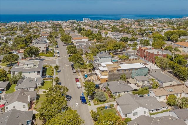 709 Avenue D, Redondo Beach, CA 90277