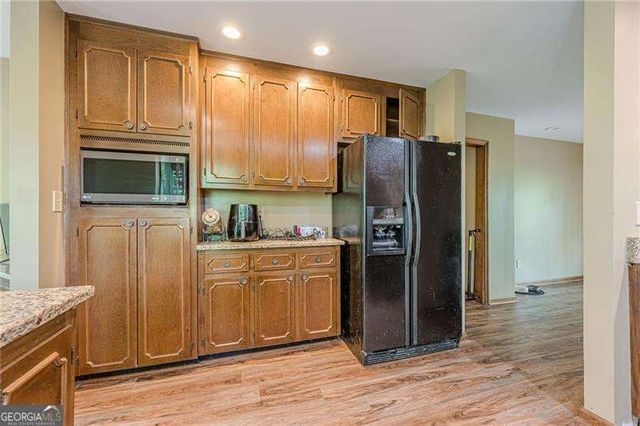 834 Lake Arrowhead Drive, Waleska, GA 30183