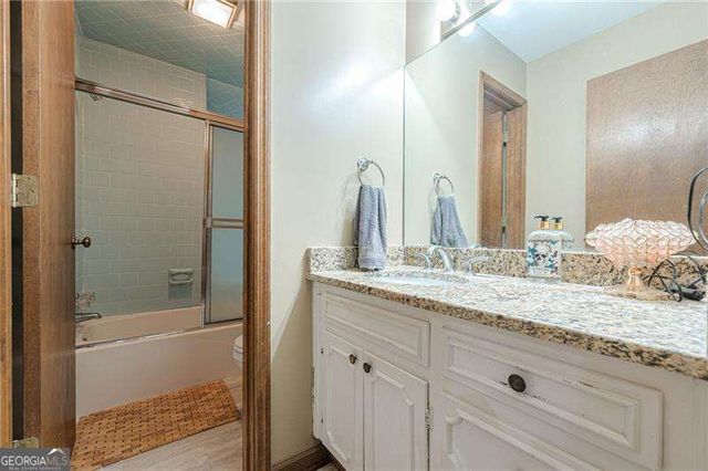 834 Lake Arrowhead Drive, Waleska, GA 30183