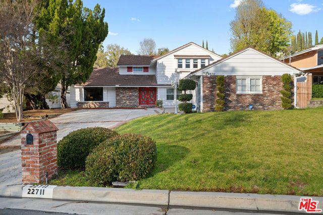 22711 MARGARITA Drive, Woodland Hills (los Angeles), CA 91364