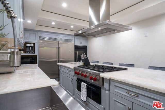 22711 MARGARITA Drive, Woodland Hills (los Angeles), CA 91364