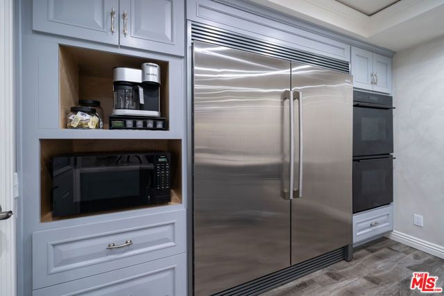 22711 MARGARITA Drive, Woodland Hills (los Angeles), CA 91364