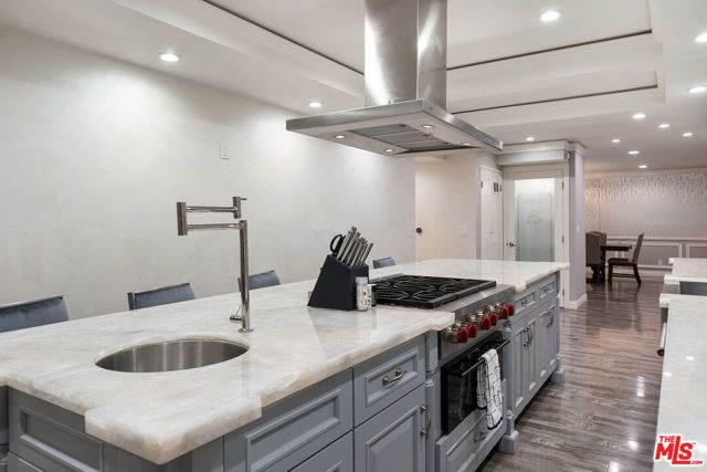 22711 MARGARITA Drive, Woodland Hills (los Angeles), CA 91364