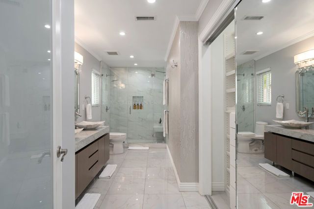 22711 MARGARITA Drive, Woodland Hills (los Angeles), CA 91364