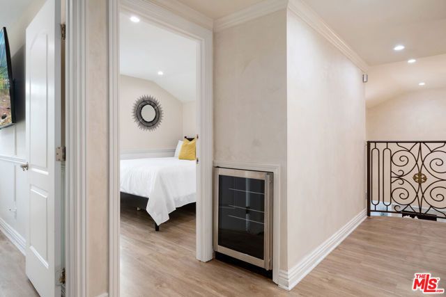 22711 MARGARITA Drive, Woodland Hills (los Angeles), CA 91364