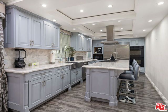 22711 MARGARITA Drive, Woodland Hills (los Angeles), CA 91364