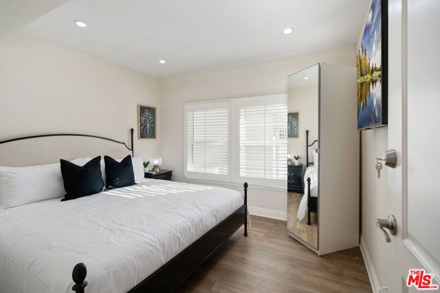 22711 MARGARITA Drive, Woodland Hills (los Angeles), CA 91364