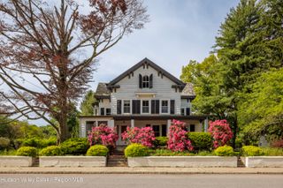 64 W Market Street, Red Hook, NY 12571
