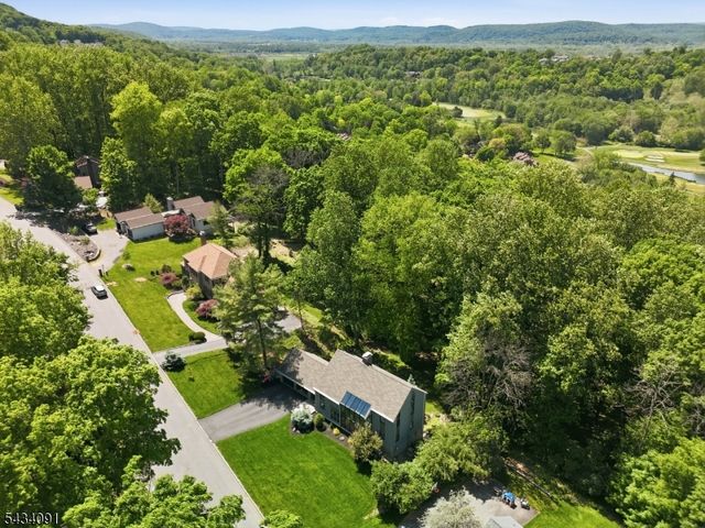 35 Mockingbird, Allamuchy Twp., NJ 07840