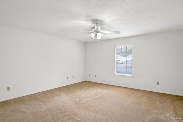 7800 Homestead Ln A, Pensacola, FL 32526