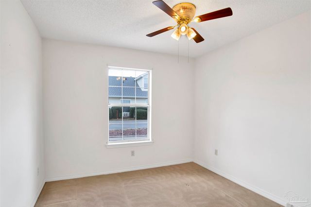 7800 Homestead Ln A, Pensacola, FL 32526