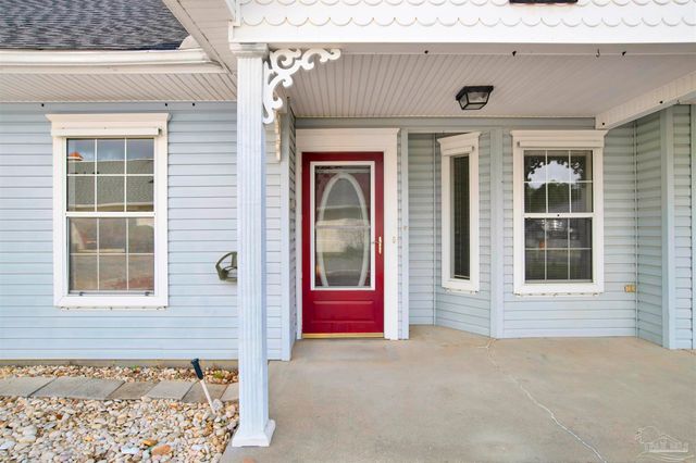 7800 Homestead Ln A, Pensacola, FL 32526