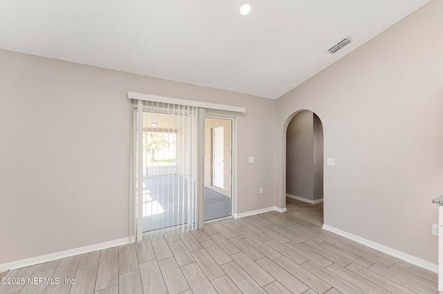 11958 IRON CREEK Road, Jacksonville, FL 32218