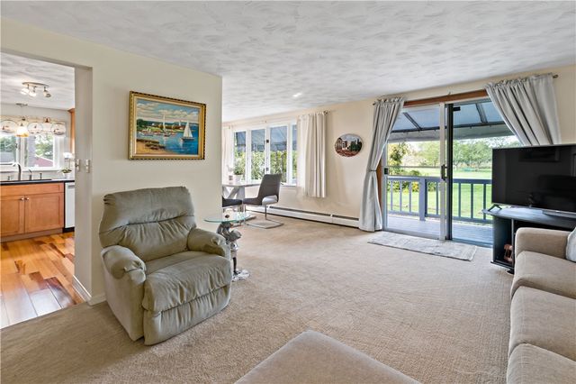975 Anthony Road, Portsmouth, RI 02871