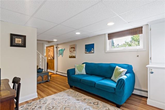 975 Anthony Road, Portsmouth, RI 02871