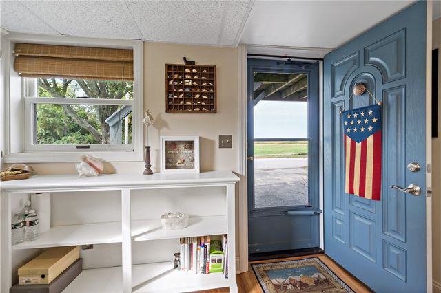 975 Anthony Road, Portsmouth, RI 02871