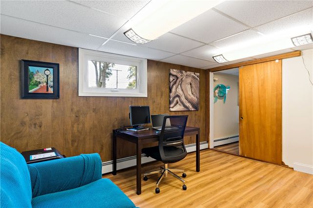 975 Anthony Road, Portsmouth, RI 02871