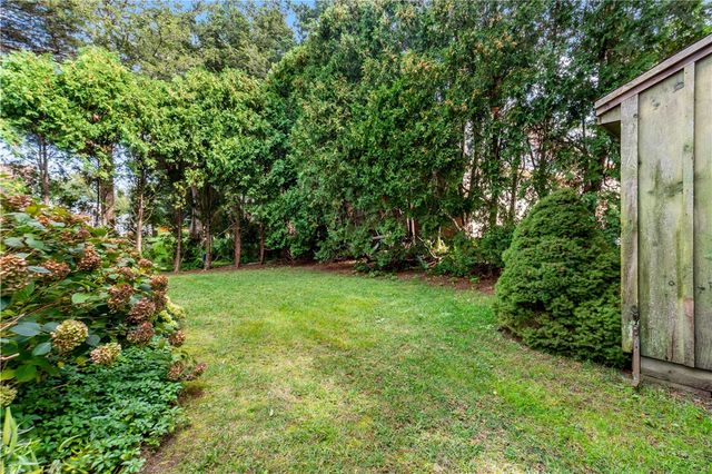 975 Anthony Road, Portsmouth, RI 02871