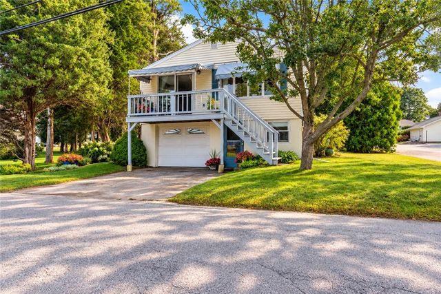 975 Anthony Road, Portsmouth, RI 02871