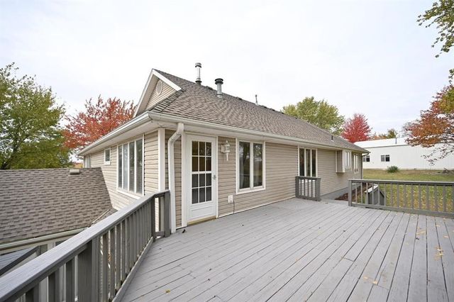 22745 S king Road, Weston, MO 64098